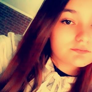 Meet your Posher, Jade